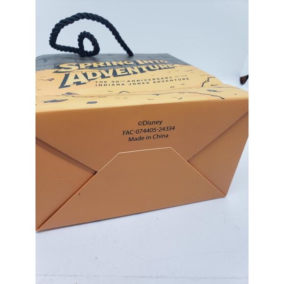 Disney CLUB 33 Indiana Jones 30th Anniversary Spring Into Adventure Gift Bag - Picture 14 of 15